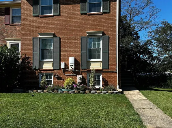 909 Beyda Hbr, Pasadena, MD 21122