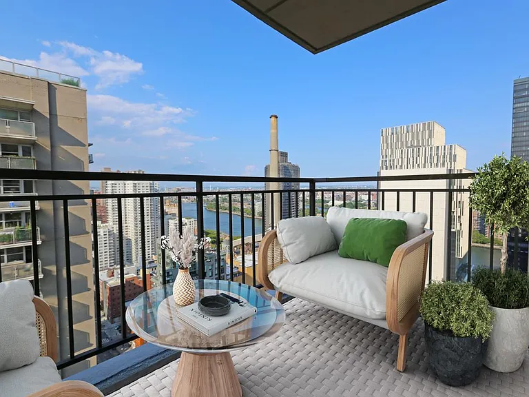 1365 York Ave #8F — Photo 7
