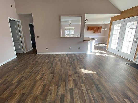 5th image of 1539 Nathan Ct