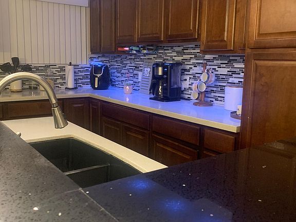 2nd image of 9224 Vicki Dr