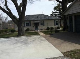1901 5th St, East Moline, IL 61244