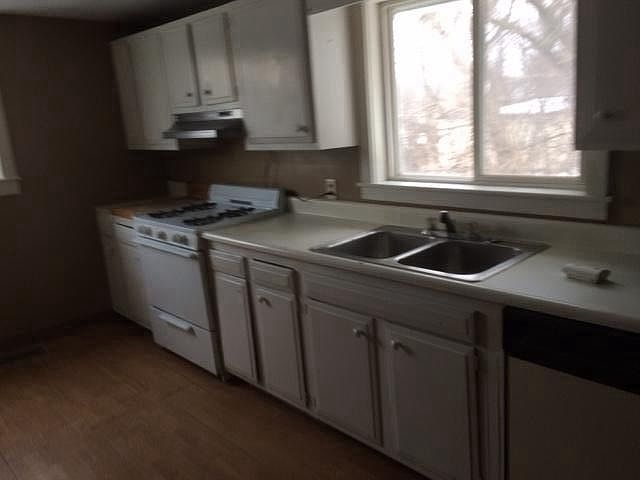 2nd image of 1410 2nd Ave