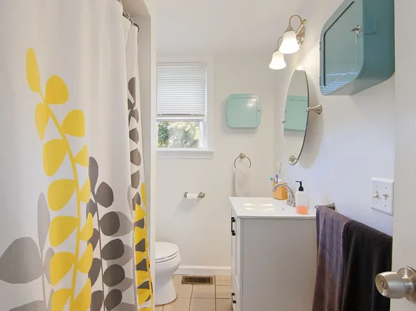 102 Beech Street image 9 of 13