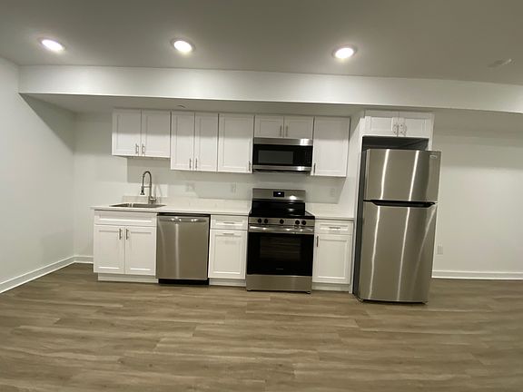 3rd image of 3932-36 Mount Vernon St #B