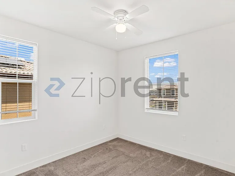 5545 Oberon Ave — Photo 25