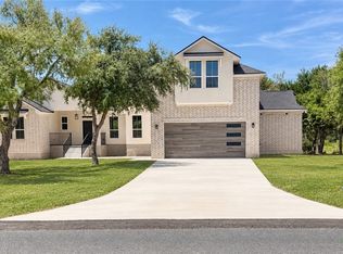 7008 Circle Oak Dr, Bulverde, TX 78163