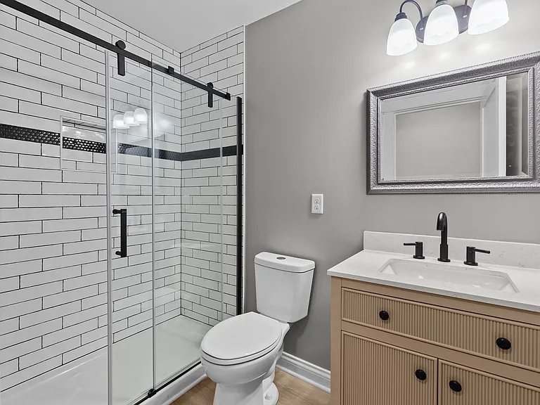 1343 S Preston St — Photo 18