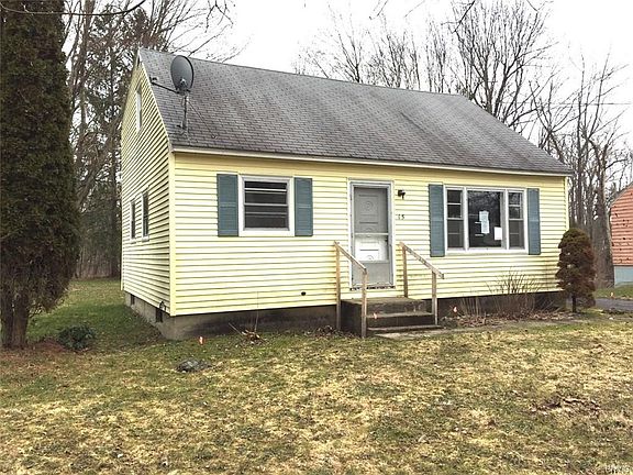 2nd image of 15 Sandra Dr