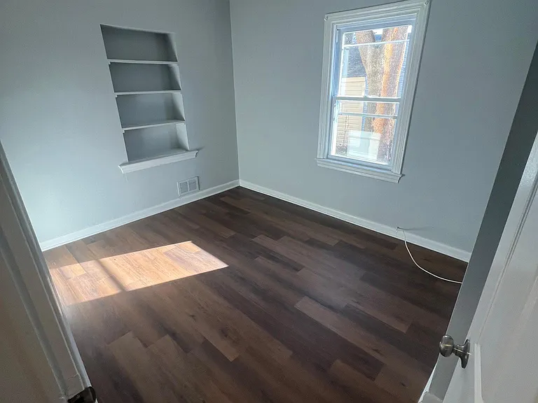 3516 Longfellow St #1 — Photo 11