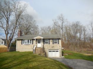 59 River Rd, Cromwell, CT 06416