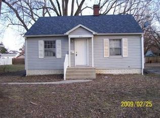 810 Park Ave, Cahokia, IL 62206