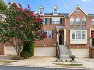 20622 Muddy Harbour Sq, Sterling, VA