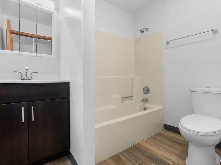 Northgate Apartments — Photo 25