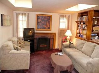 5122 Grove Rd, Pittsburgh, PA 15236