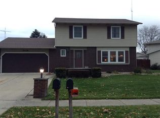 5416 Colonial Ln, South Bend, IN 46614