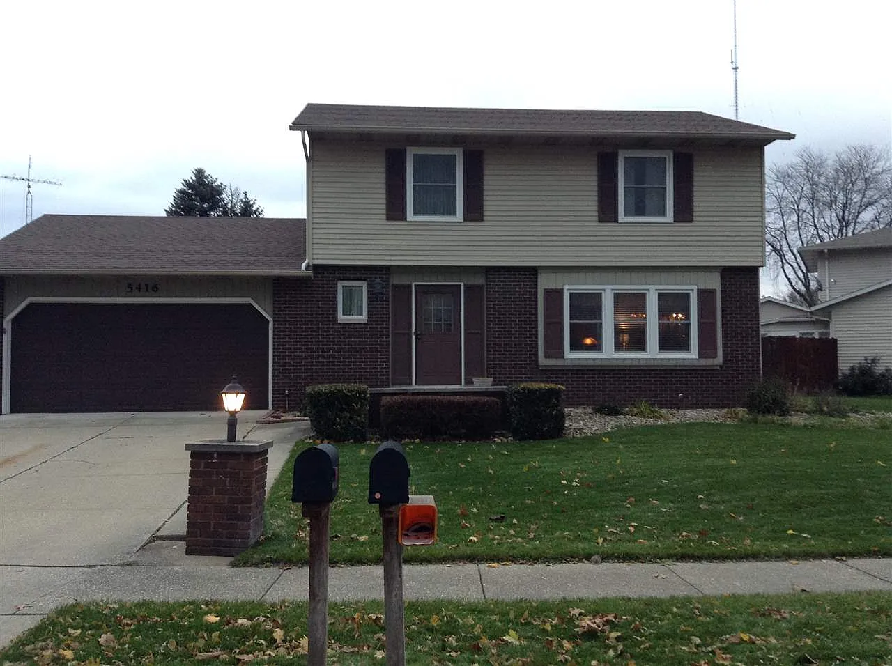 5416 Colonial Ln photo 1