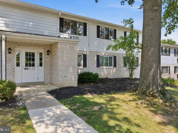 26 Park Ave Unit B20, Chalfont, PA 18914