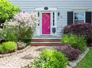 27 Concord Pkwy, Pittsfield, MA 01201