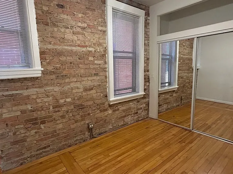 725 S Loomis St — Photo 20