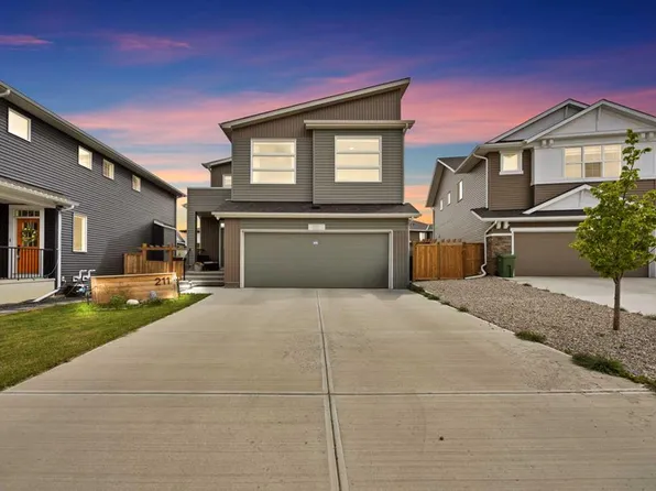 211 N Dawson Harbour Ct, Chestermere, AB T1X 1Z6