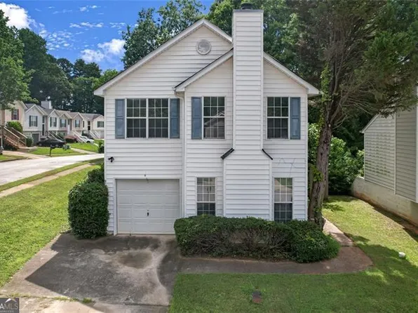800 Tradd Ct, Stone Mountain, GA 30087