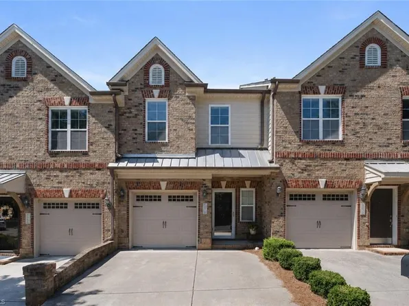 5076 Wyngate Village Dr, Winston Salem, NC 27103