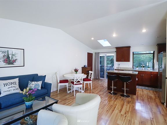 5th image of 23014 NE 29th St