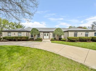 130 E Niagara Ave, Schaumburg, IL 60193