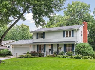 8225 38th Ave N, New Hope, MN 55427