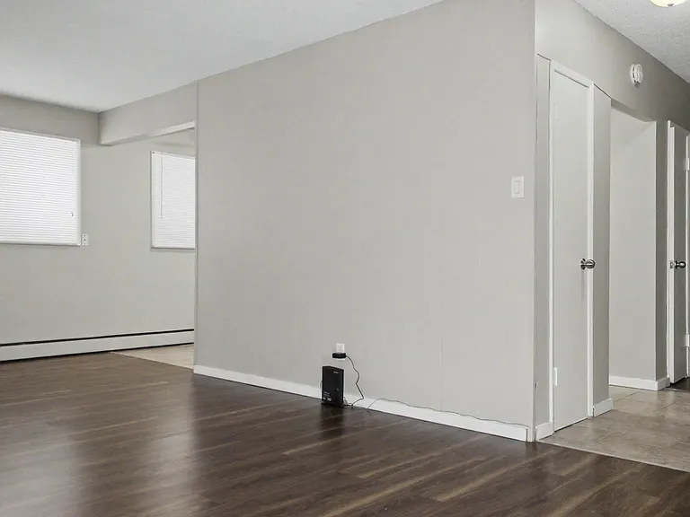10645 116th St NW — Photo 10