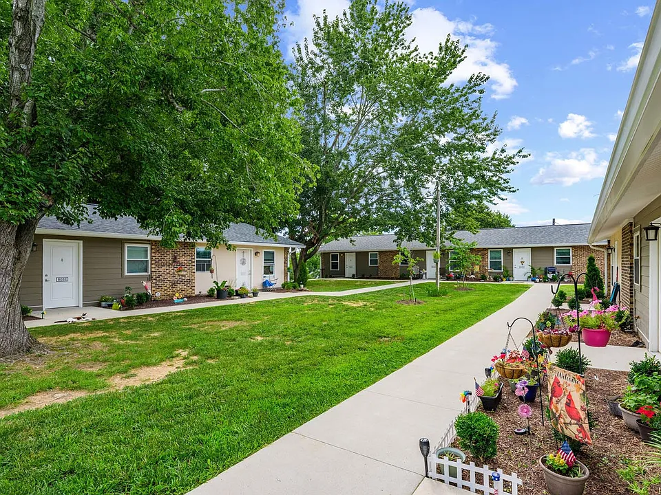 Walnut Street Apartments