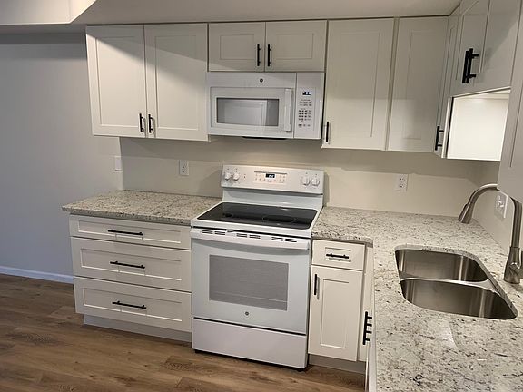 3rd image of 529 N 3rd St #B