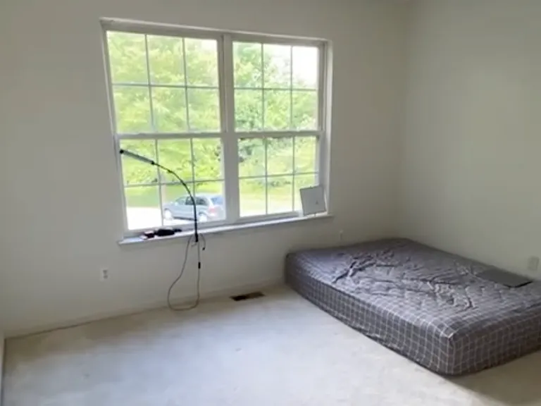 15 Saw Mill Ct — Photo 2