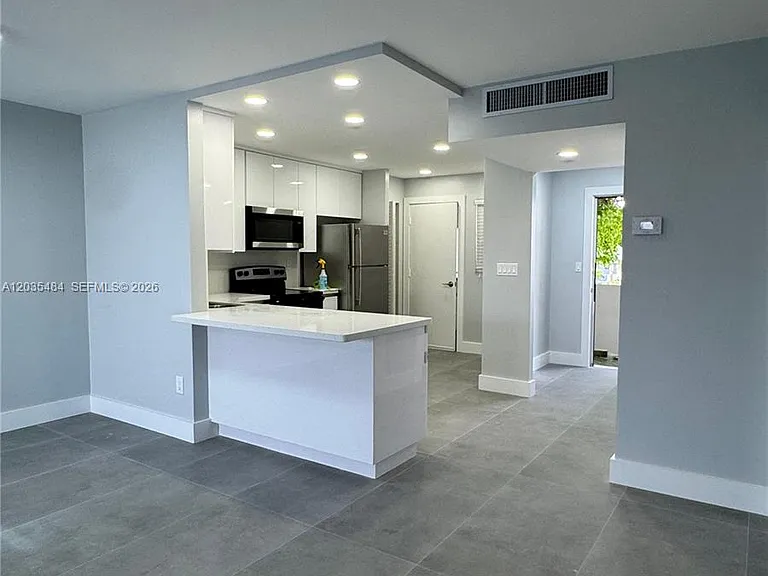 1680 NE 191st St #310-2 — Photo 2
