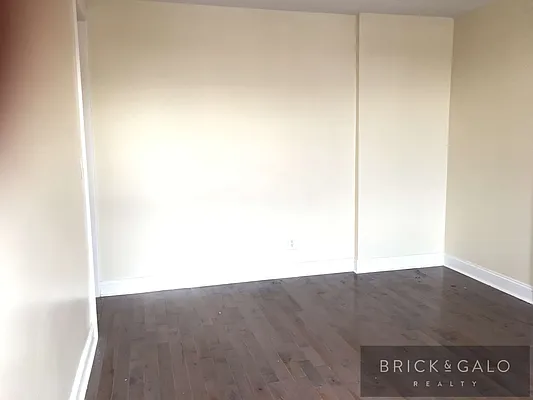 Rented by BRICK & GALO REALTY CORP | media 15