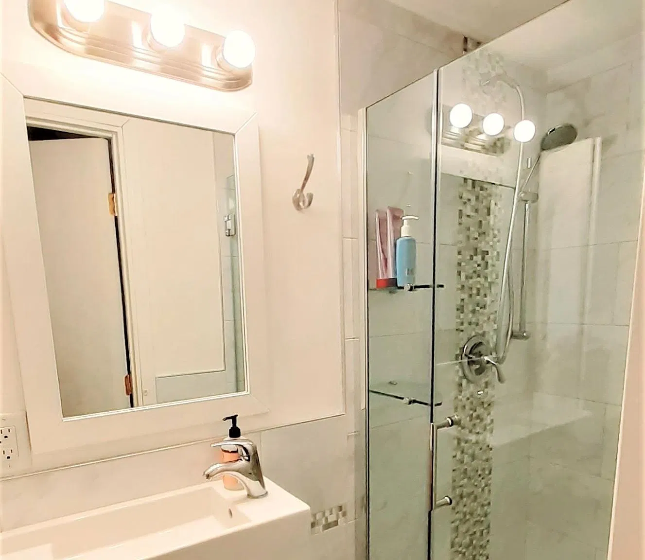 Studio, 450 sqft, $1,800 — Photo 4