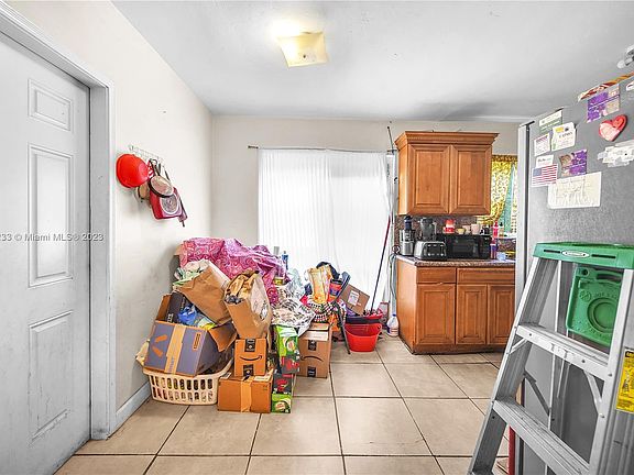 3rd image of 1153 NE 158th St