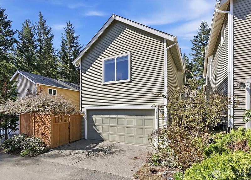 2nd image of 36703 SE Gravenstein Court