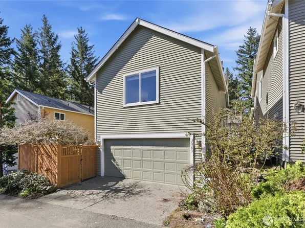 36703 SE Gravenstein Court, Snoqualmie, WA 98065