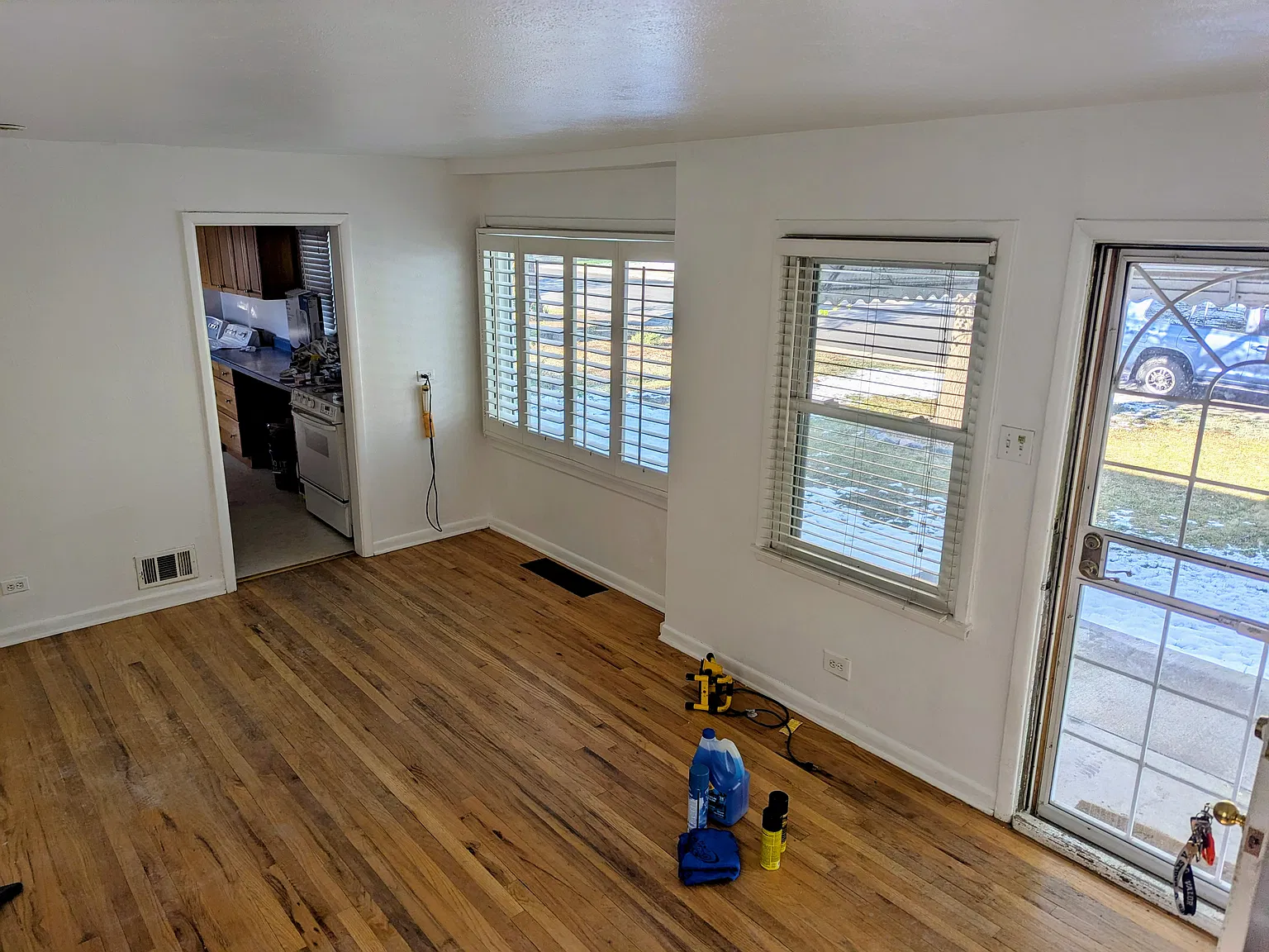 2 bed, 726 sqft, $2,200 — Photo 3