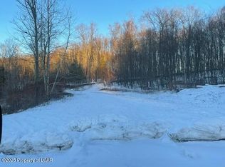 263 Victory Ln, Dalton, PA 18414