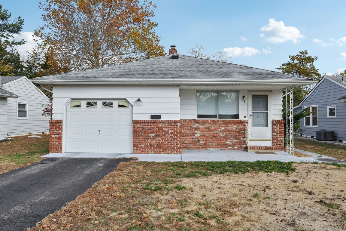 Fort De France Ave-S0911-001.jpg