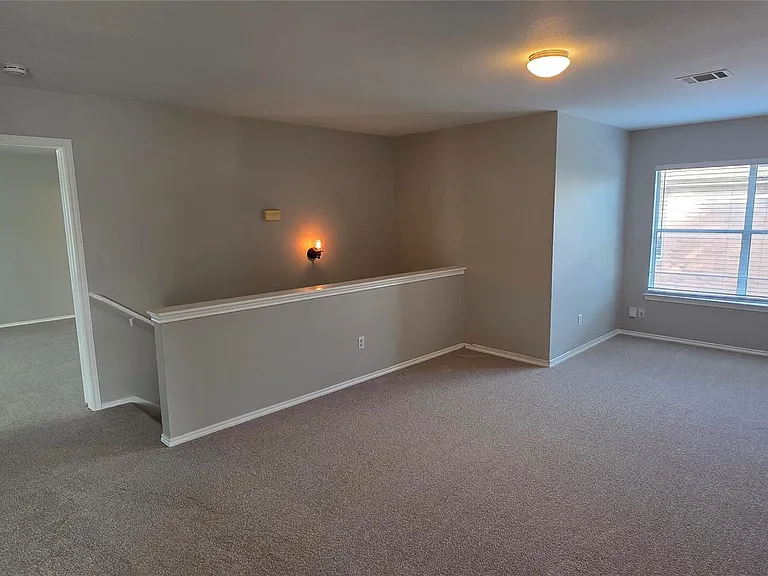 3037 Bradford Park Dr — Photo 13
