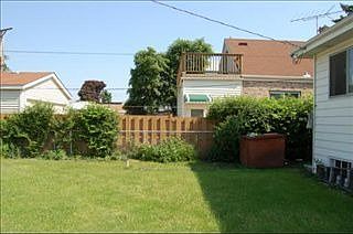 3rd image of 4574 N Narragansett Ave