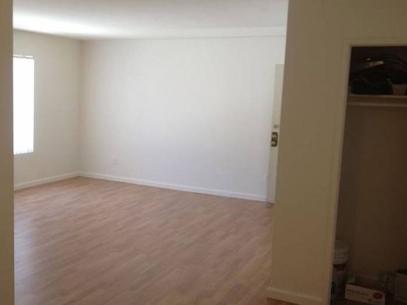Living Room + Walk-In