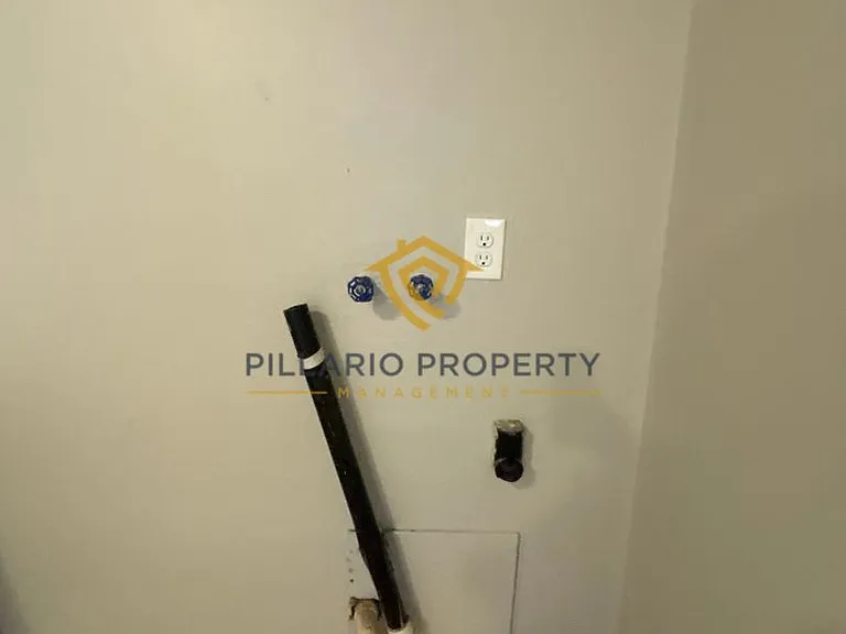 1112 Earhart St — Photo 5