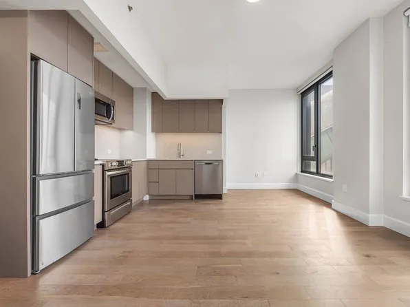 262 9th Street image 4 of 35