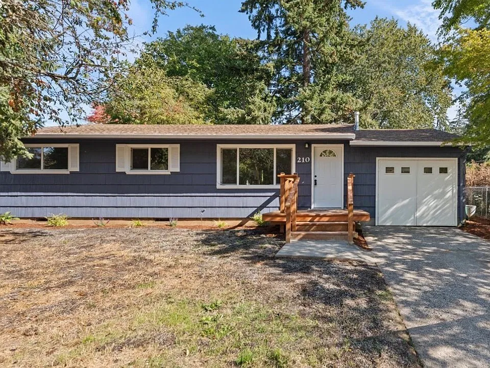 210 NE 167th Pl