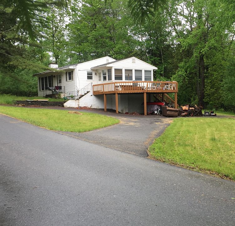1st image of 10 Chestnut St