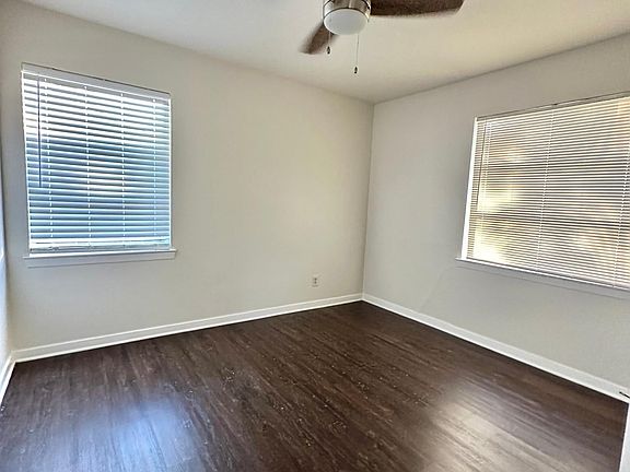 4th image of 11924 Oberlin Dr